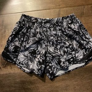Lululemon athletic shorts size 4